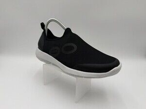 OOFOS Black Slip-On Knit Sneakers with White Sole